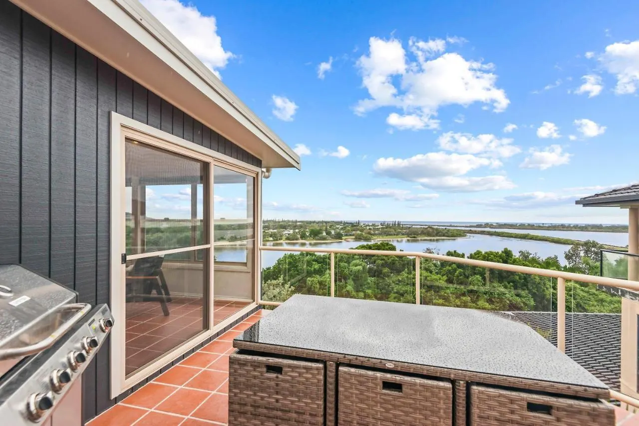 Holiday home Shaws View Villa East Ballina Australia