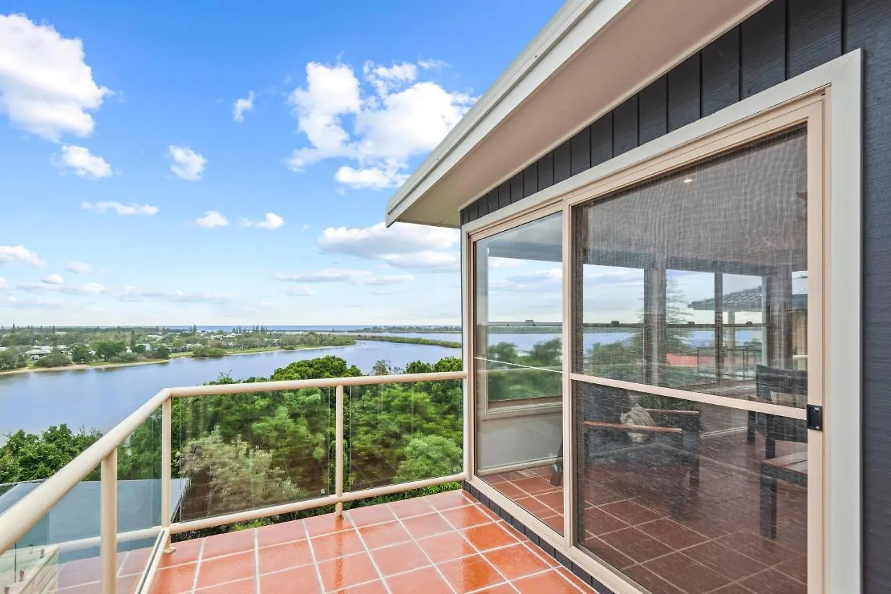 Holiday home Shaws View Villa East Ballina